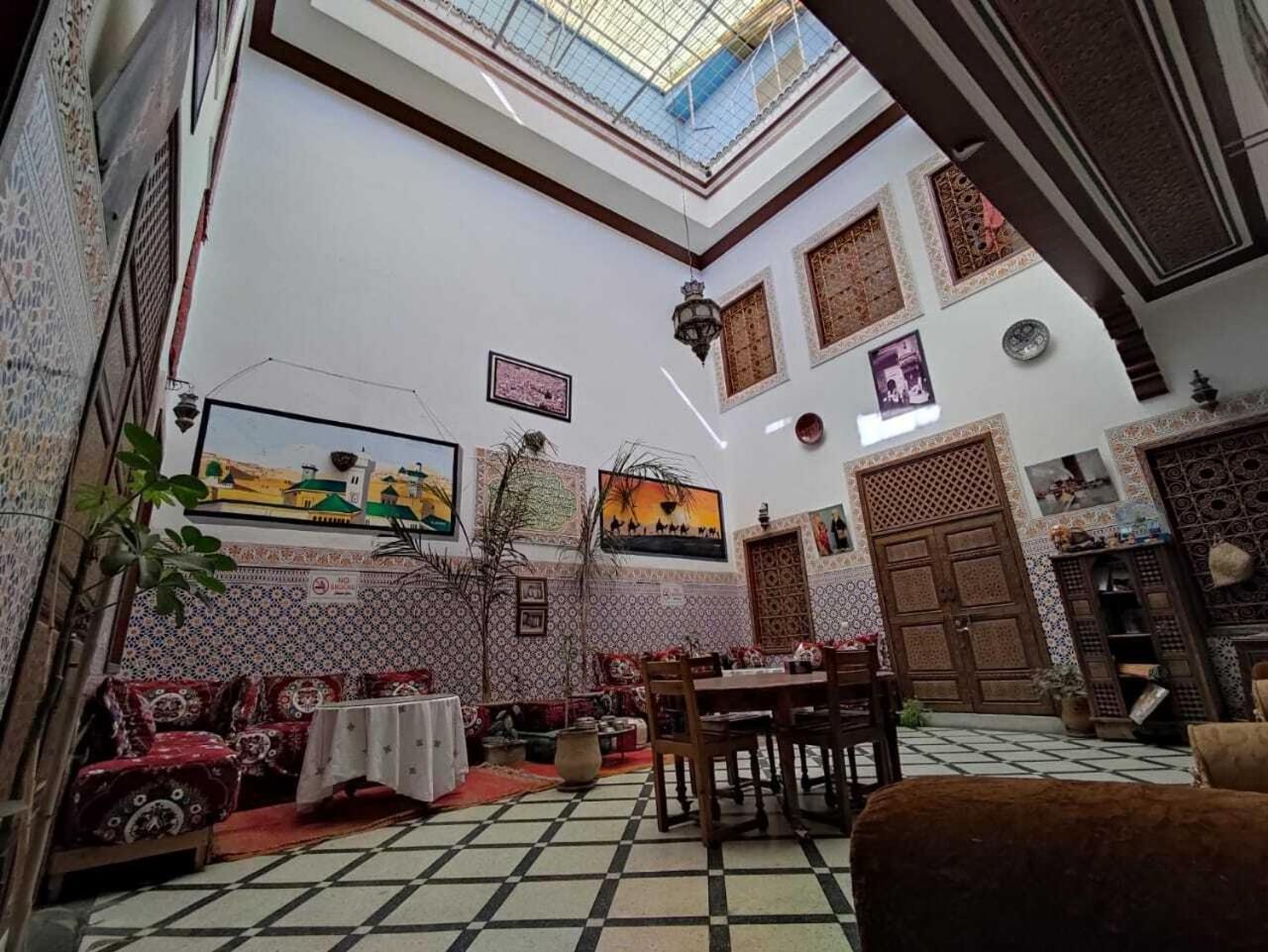 ดาห์ อัลห์ ทาดลา Hotel เฟส ภายนอก รูปภาพ