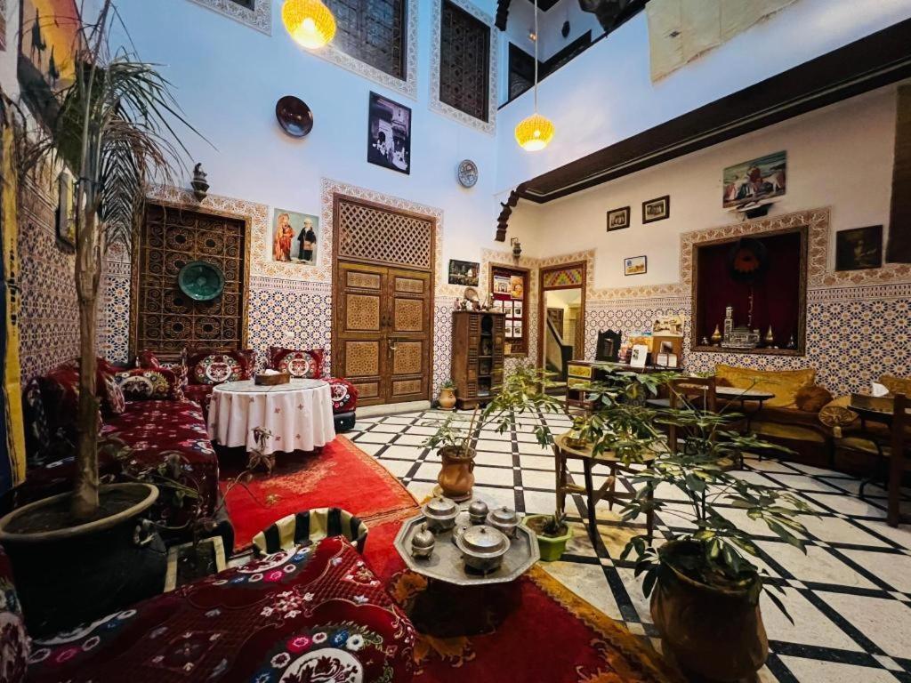 ดาห์ อัลห์ ทาดลา Hotel เฟส ภายนอก รูปภาพ