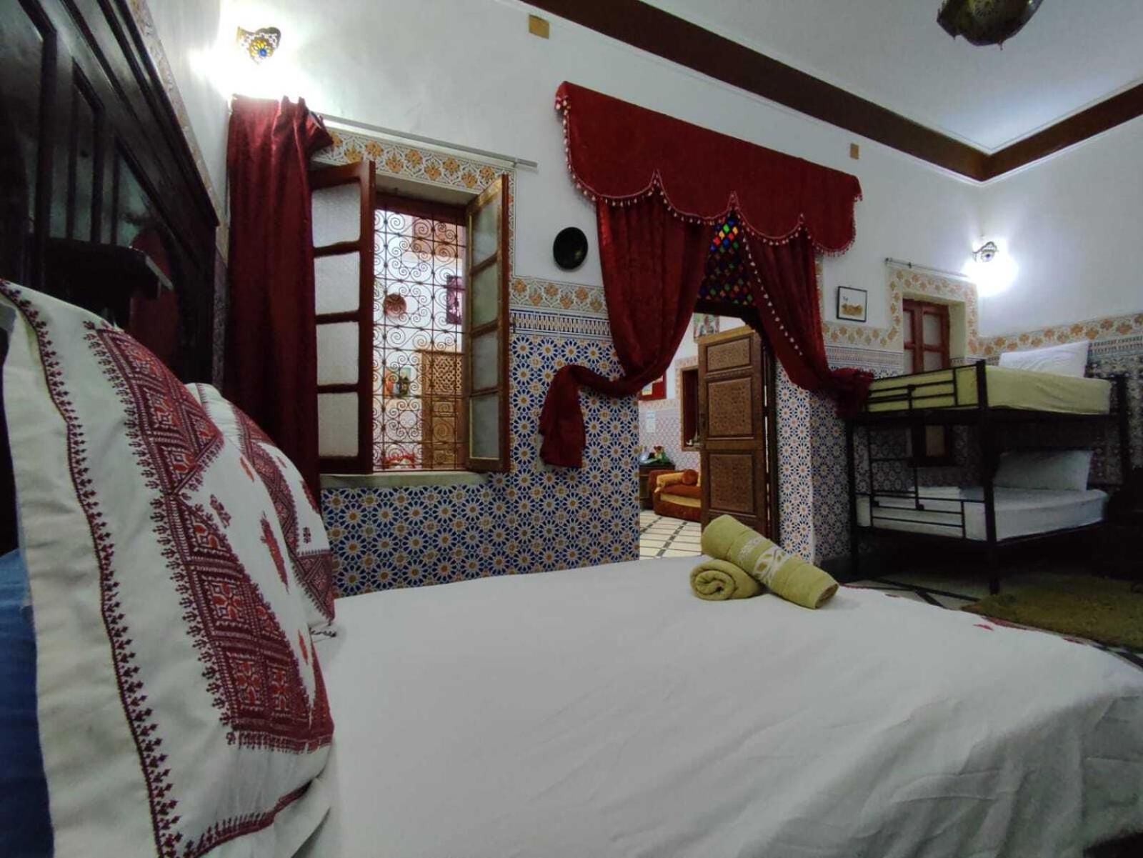 ดาห์ อัลห์ ทาดลา Hotel เฟส ภายนอก รูปภาพ
